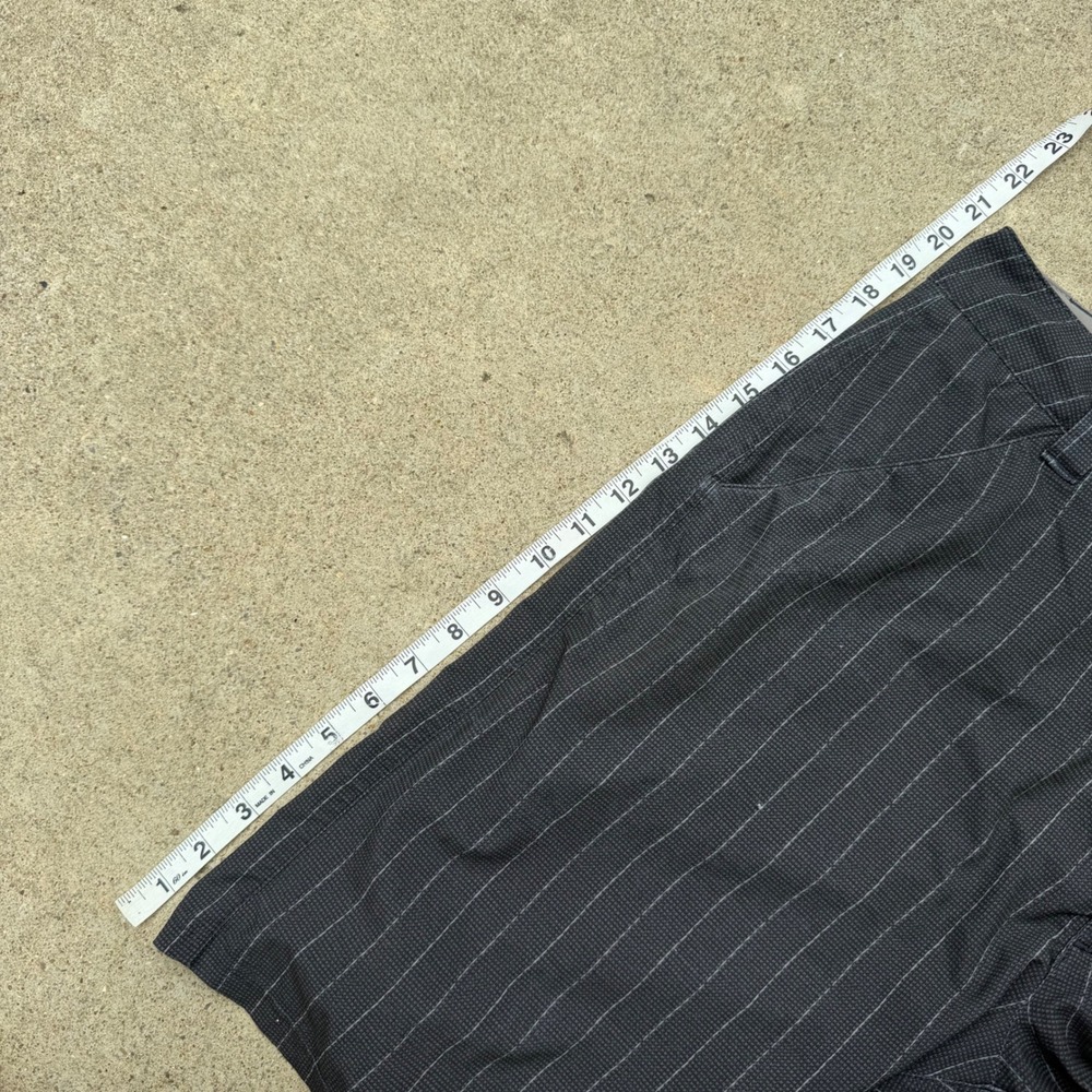 OAKLEY | Mens Pinstripe Performance Shorts 32W Grey Golf Y2K Skater - Picture 8 of 9